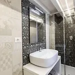 Aruci 3*