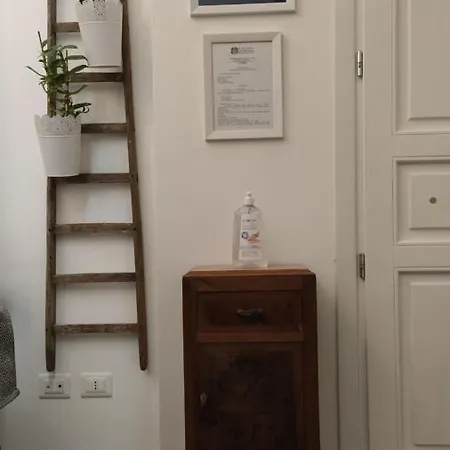 Couette-café Aruci 3*