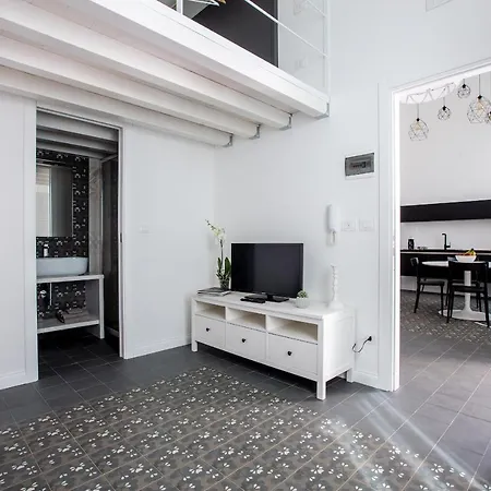 Aruci Bed & Breakfast Syracuse